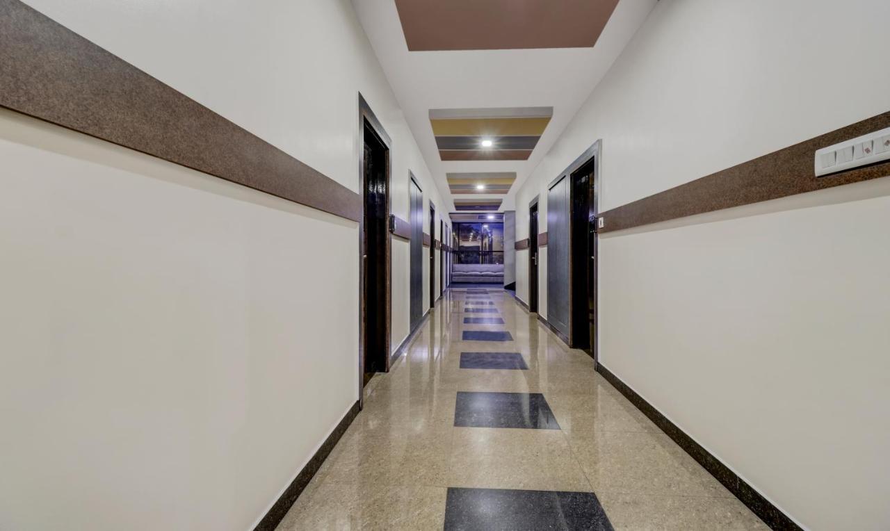 העיר בנגלור Treebo Sahara Suites 750 M From St Johns Medical College And Hospital מראה חיצוני תמונה